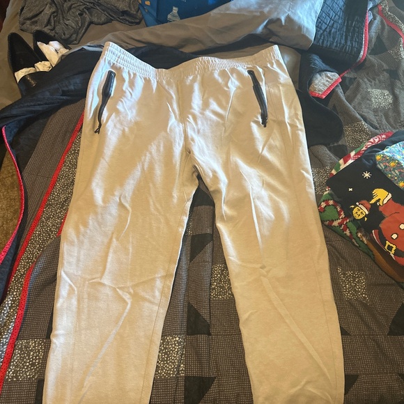 Men’s sweats - Picture 1 of 2
